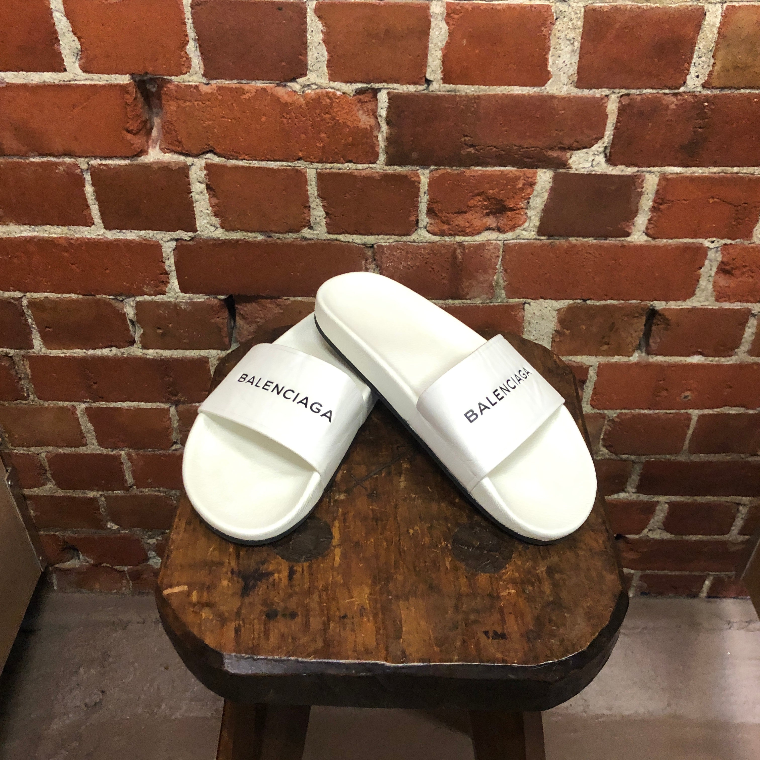 BALENCIAGA leather slides