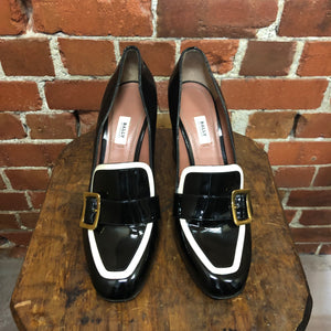 BALLY patent leather loafers 40