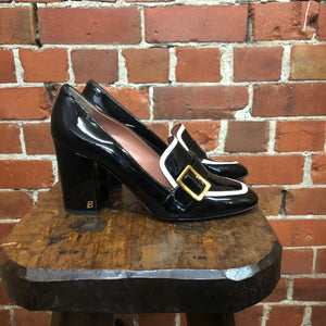 BALLY patent leather loafers 40