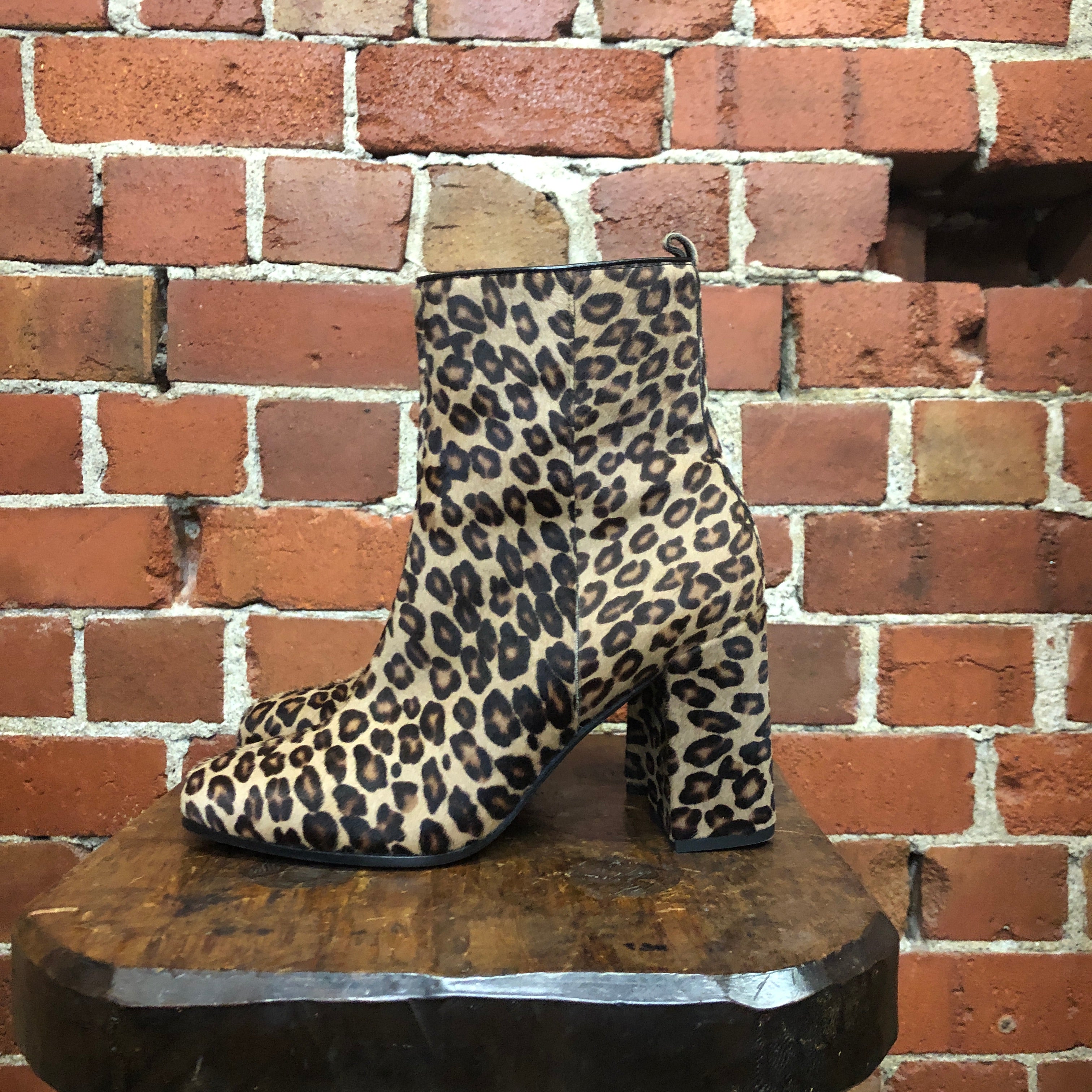 KENNEL & SCHMENGER leopard boots 36