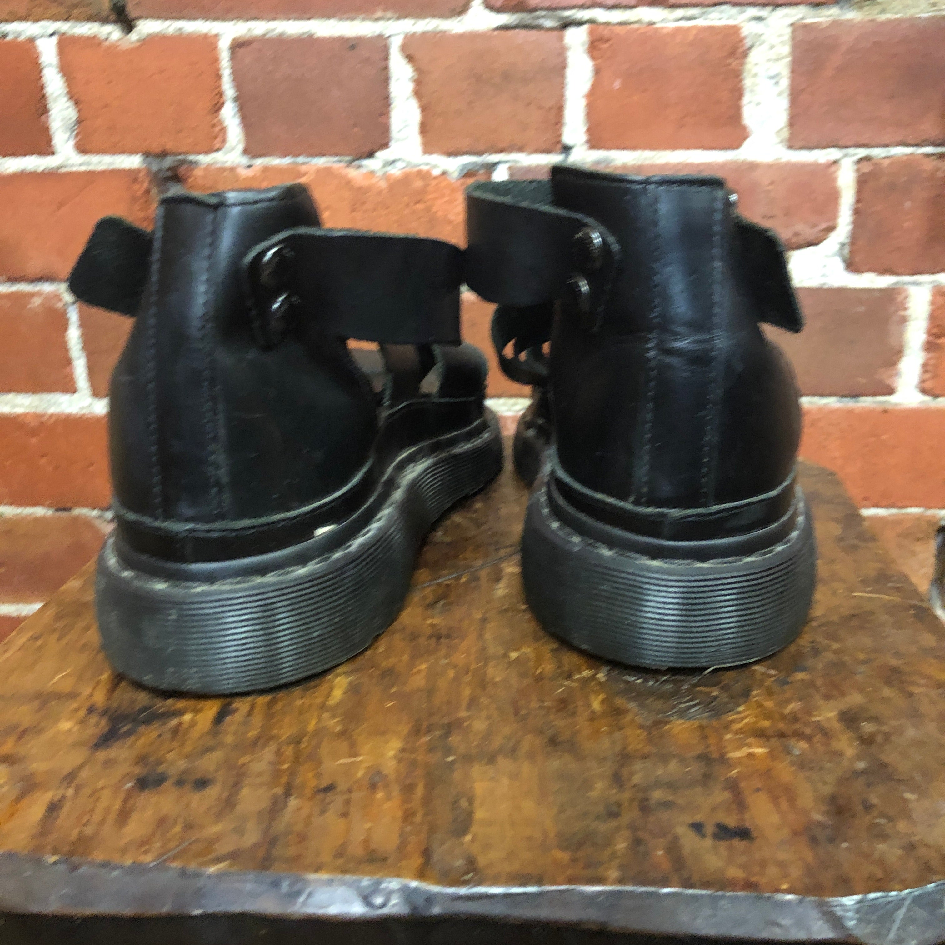DOC MARTENS 3 buckle leather sandals 41