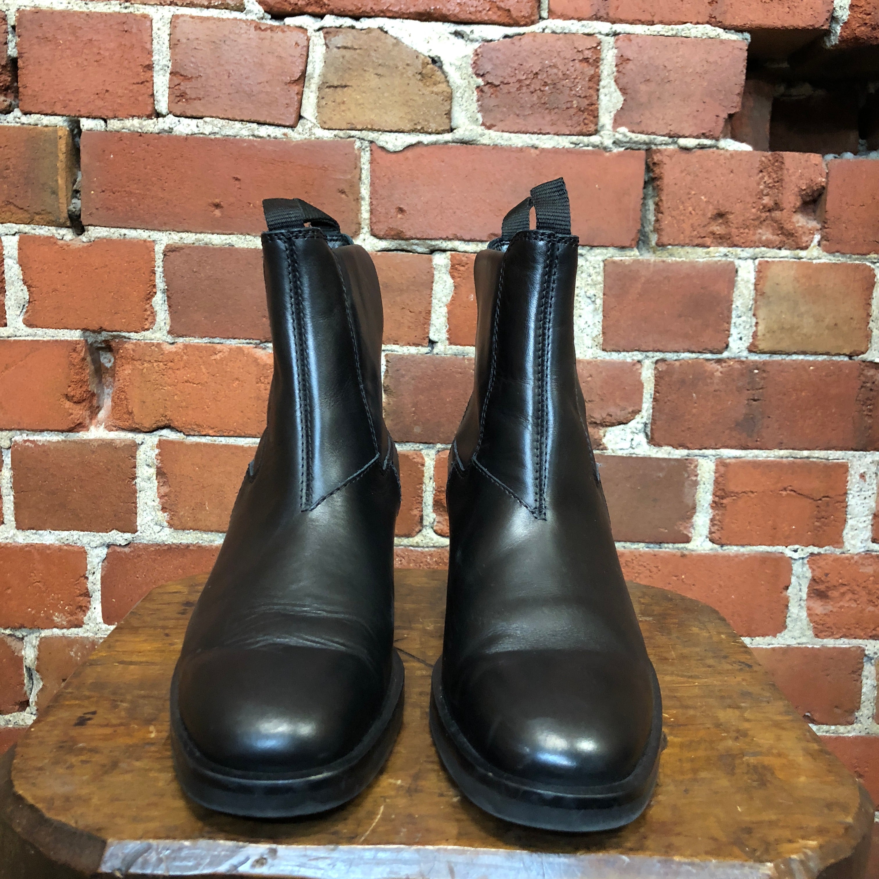 ACNE this season leather ankle boots 41