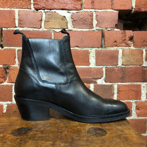 ACNE this season leather ankle boots 41