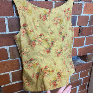 MARILYN SAINTY floral vest