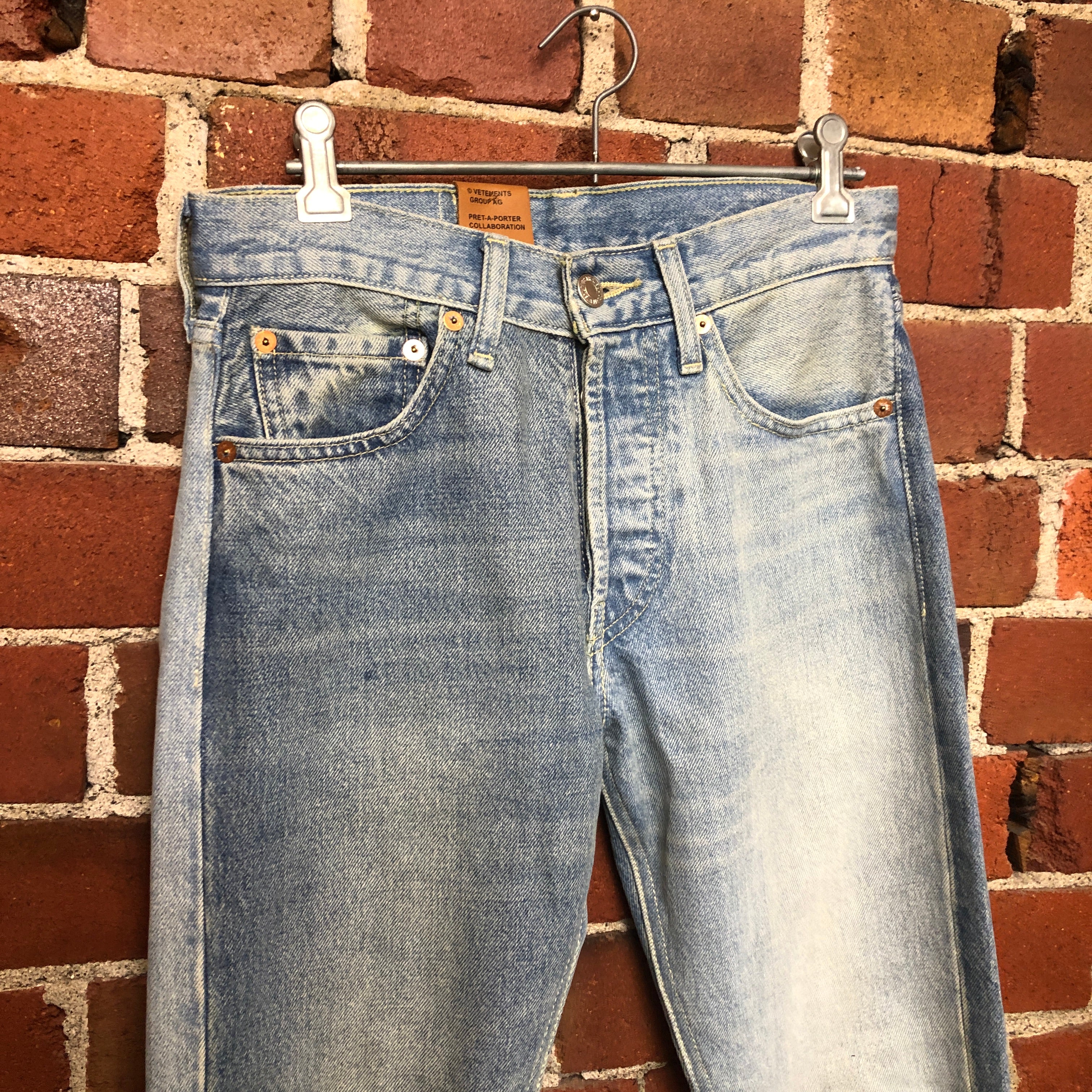 VETEMENTS X LEVIS  2 tone jeans