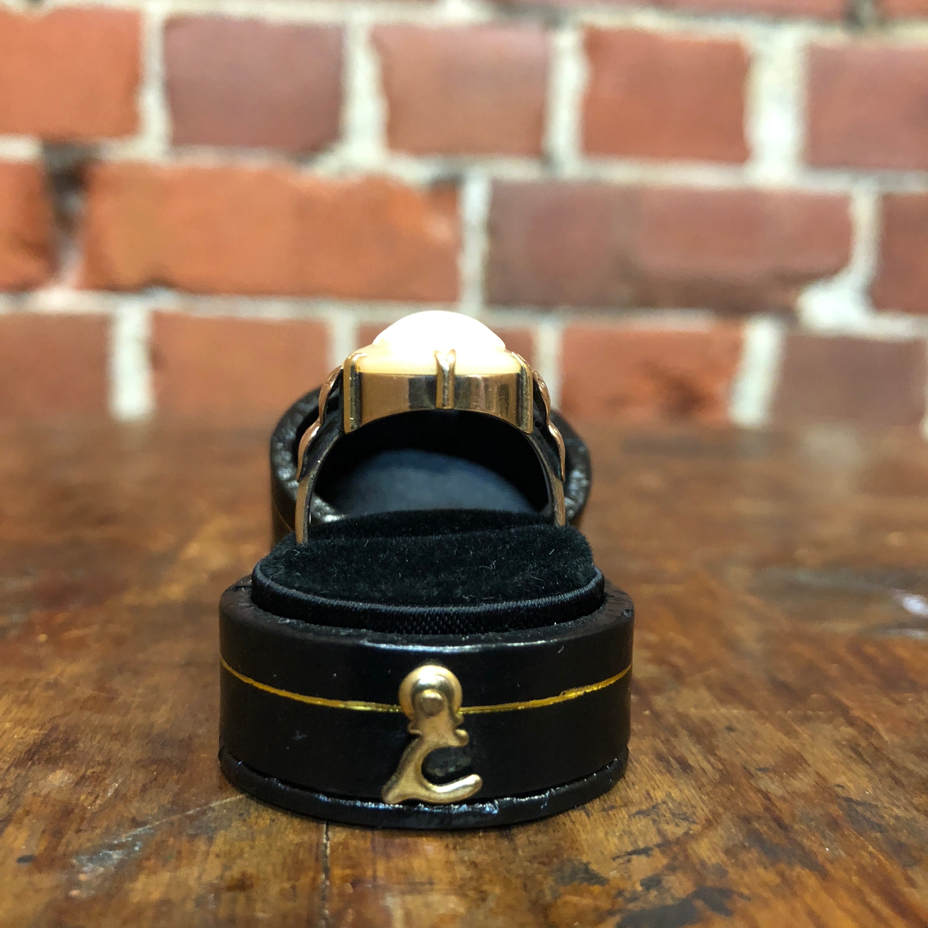 1950s cameo ring 9ct gold