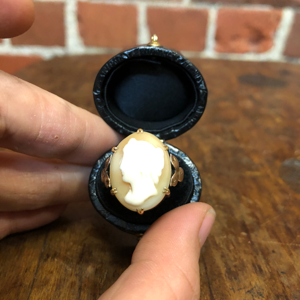 1950s cameo ring 9ct gold