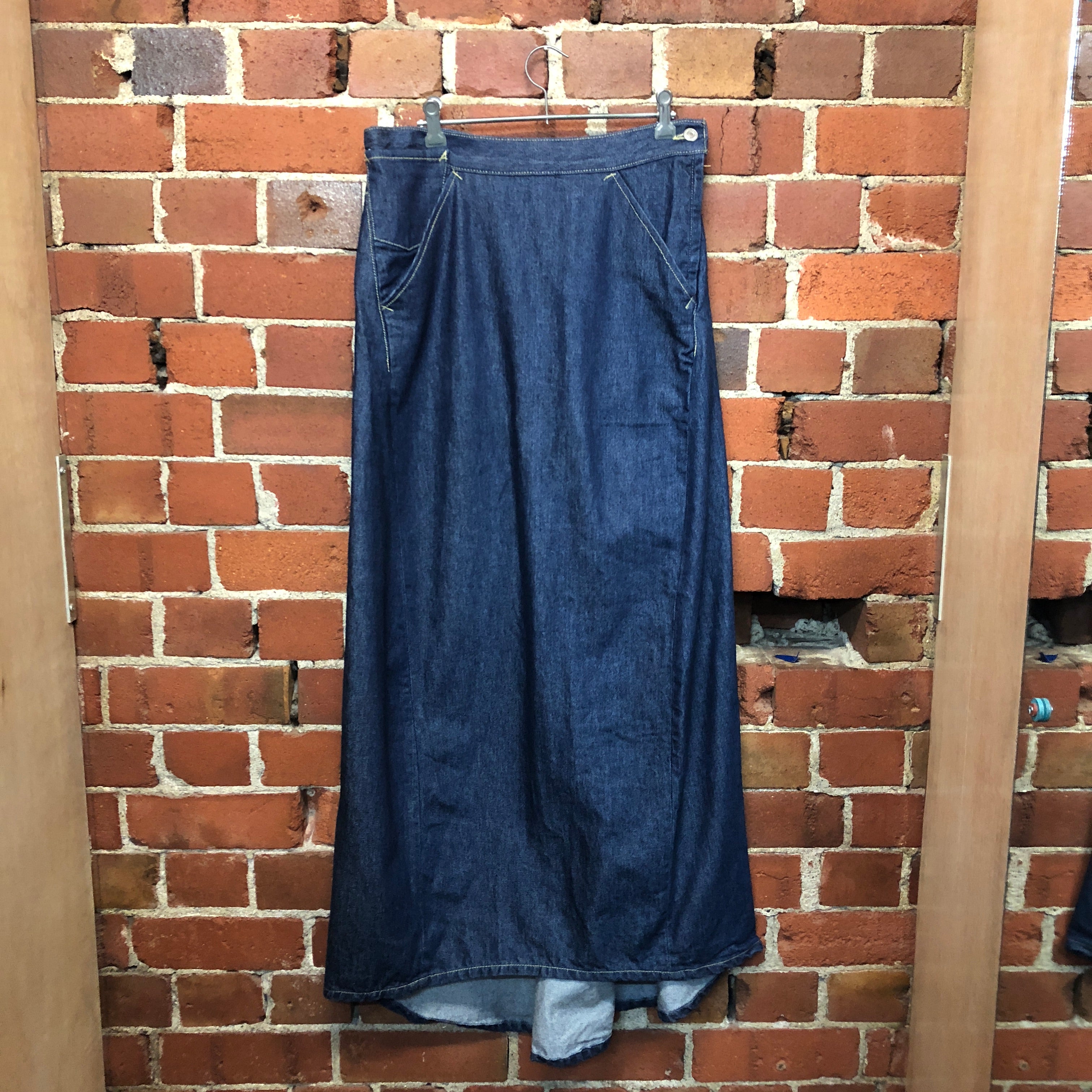 LEVIS 2000s denim maxi skirt