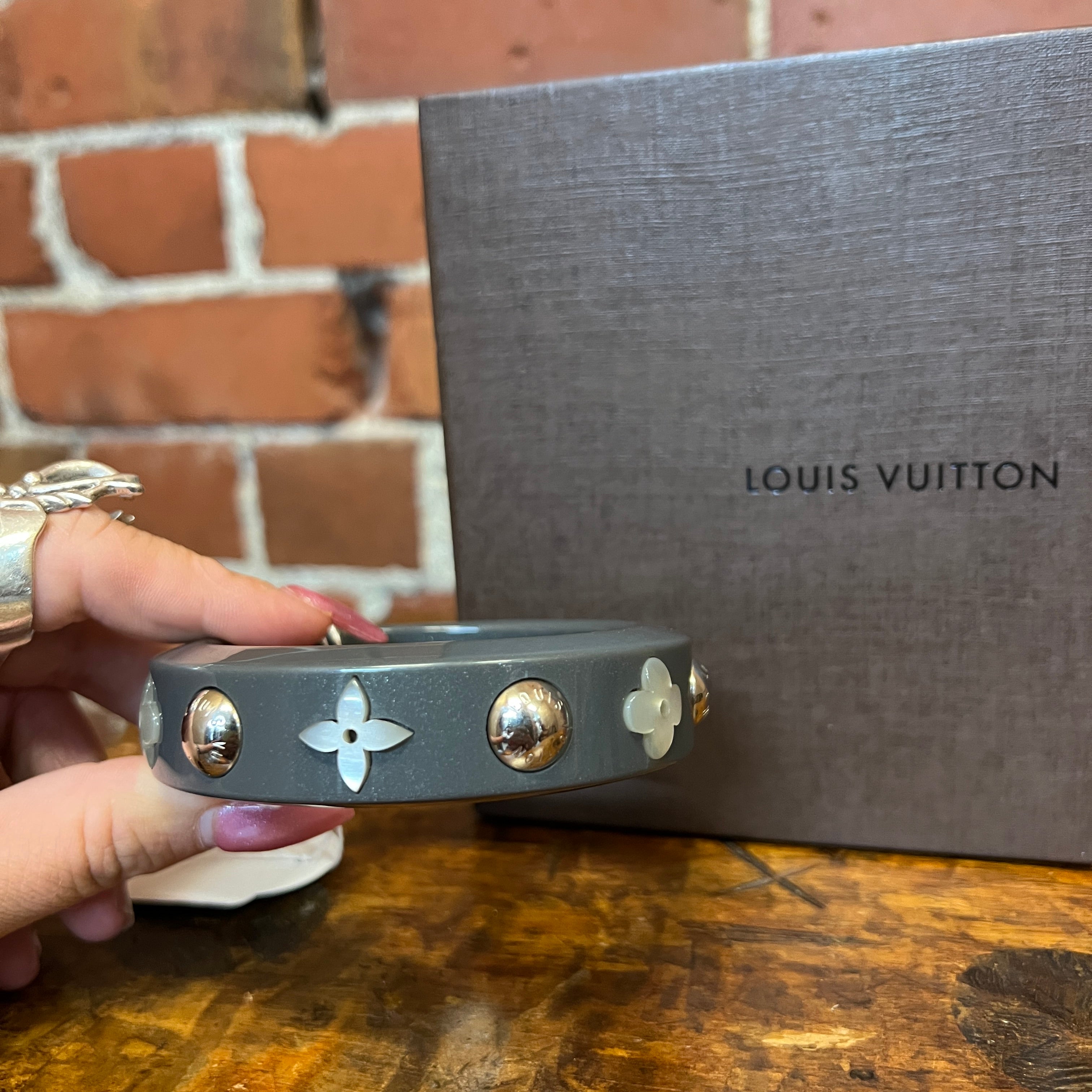 LOUIS VUITTON Inclusion bangle – Wellington Hunters and Collectors