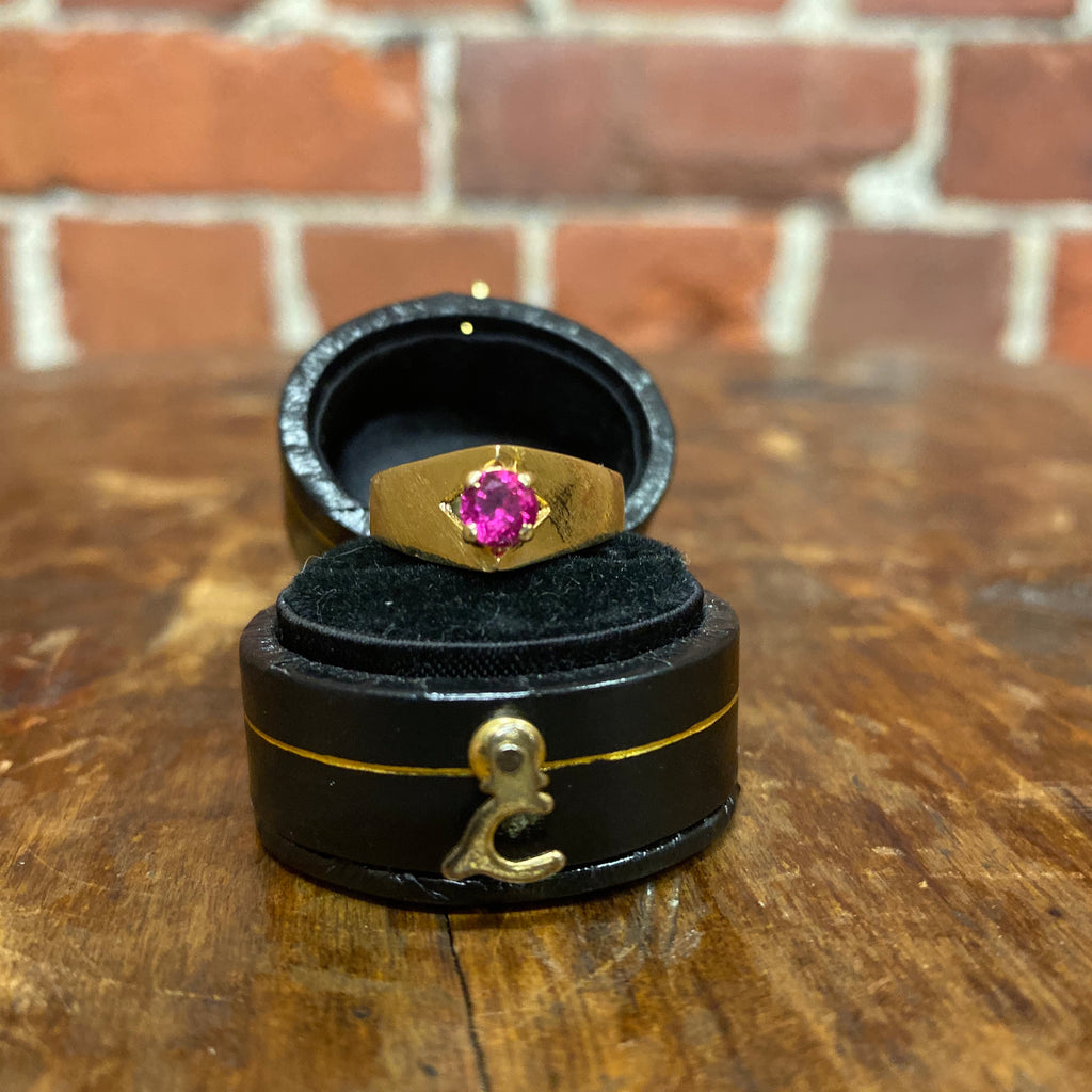 14k gold and cut glass ring