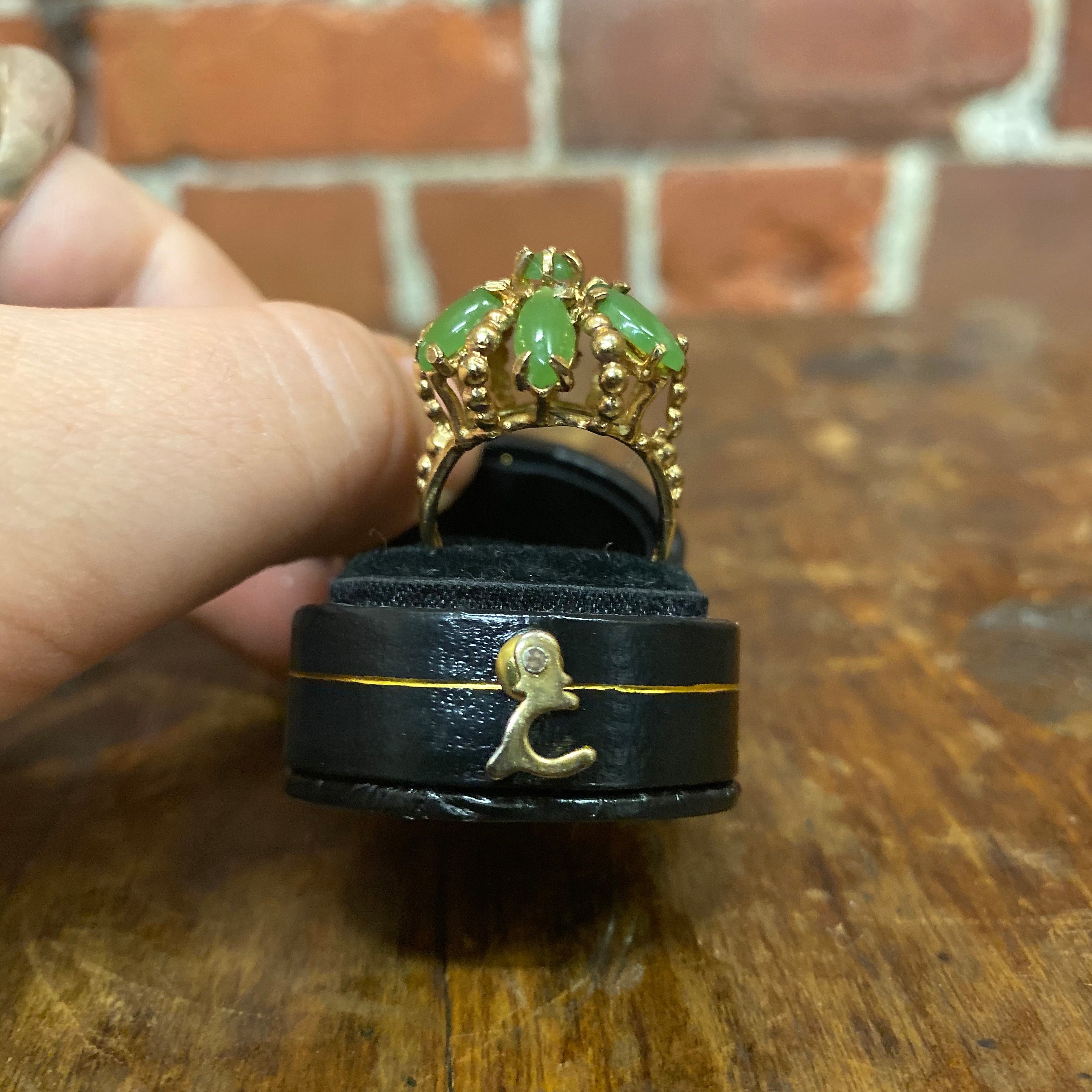 10K gold and jade 1960s ring