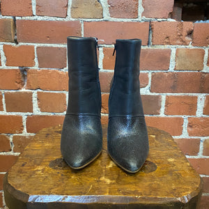 MAISON MARTIN MARGILEA leather boots 38