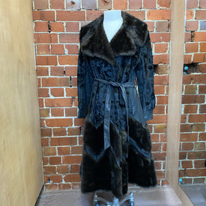 1970S incredible faux fur coat!