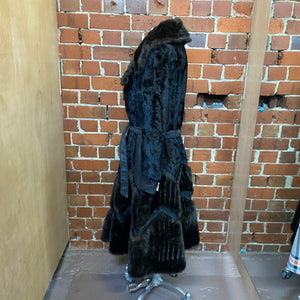 1970S incredible faux fur coat!