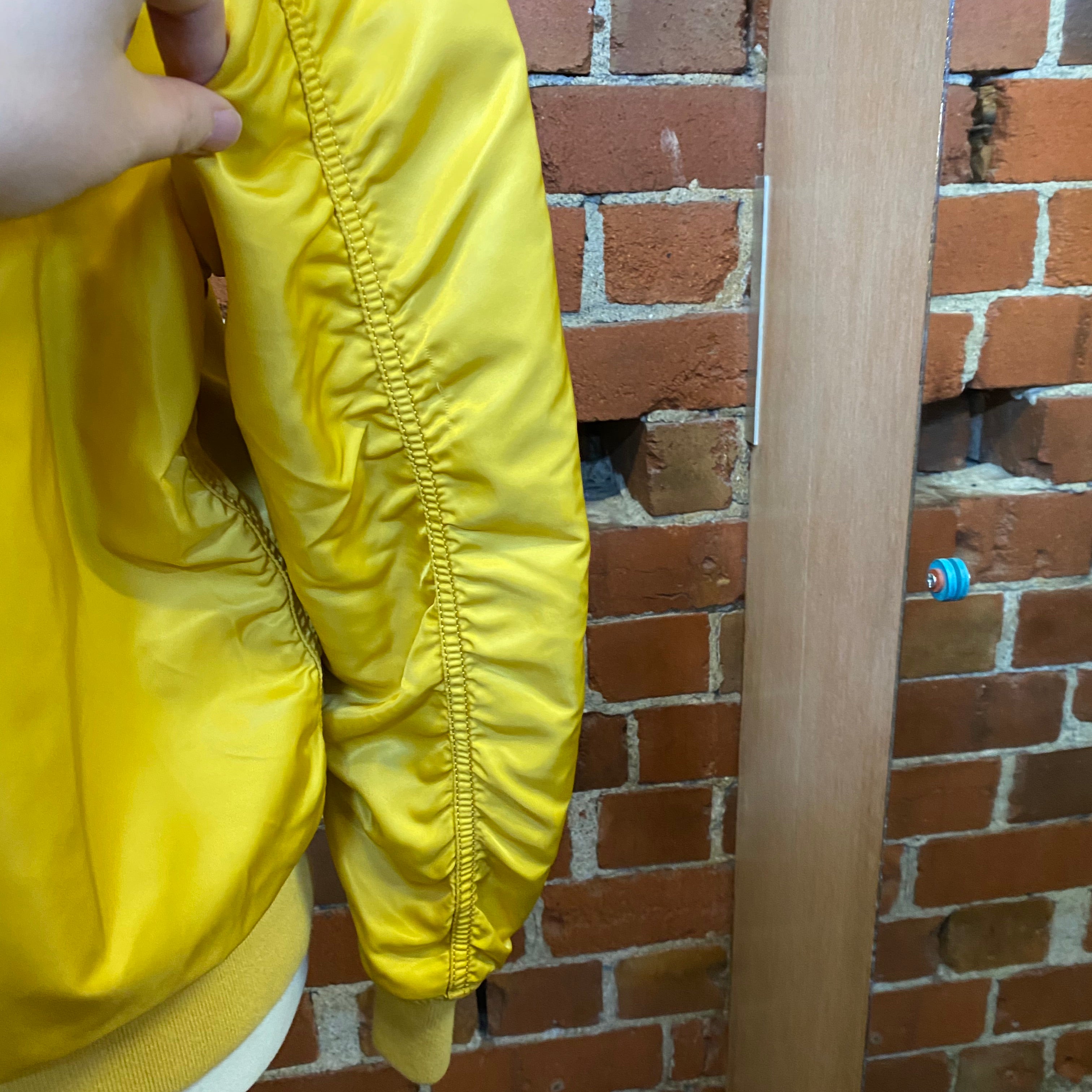 SUPREME yellow bomber jacket