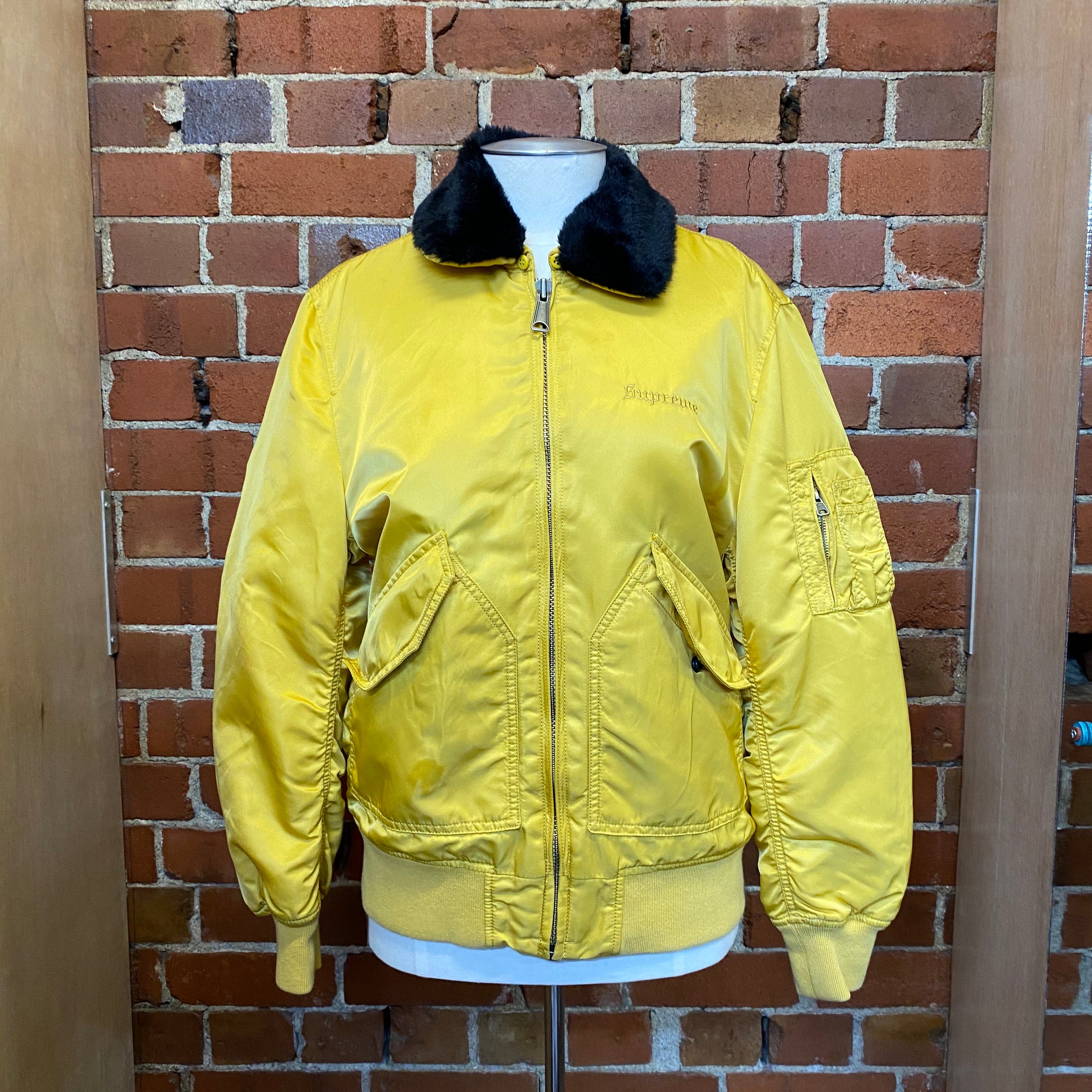 SUPREME yellow bomber jacket