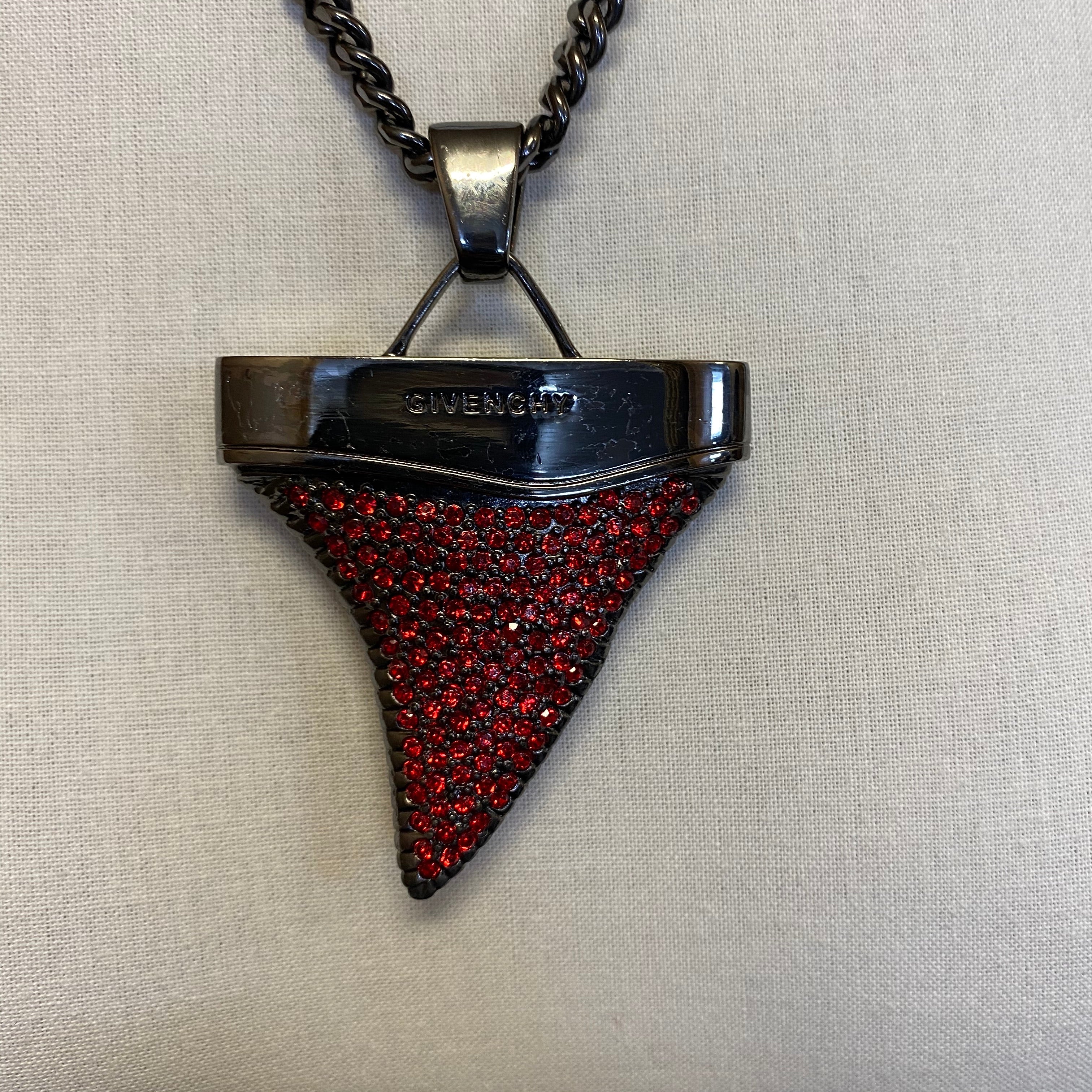 GIVENCHY Sharks tooth necklace