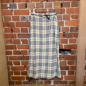 BURBERRY wool skirt