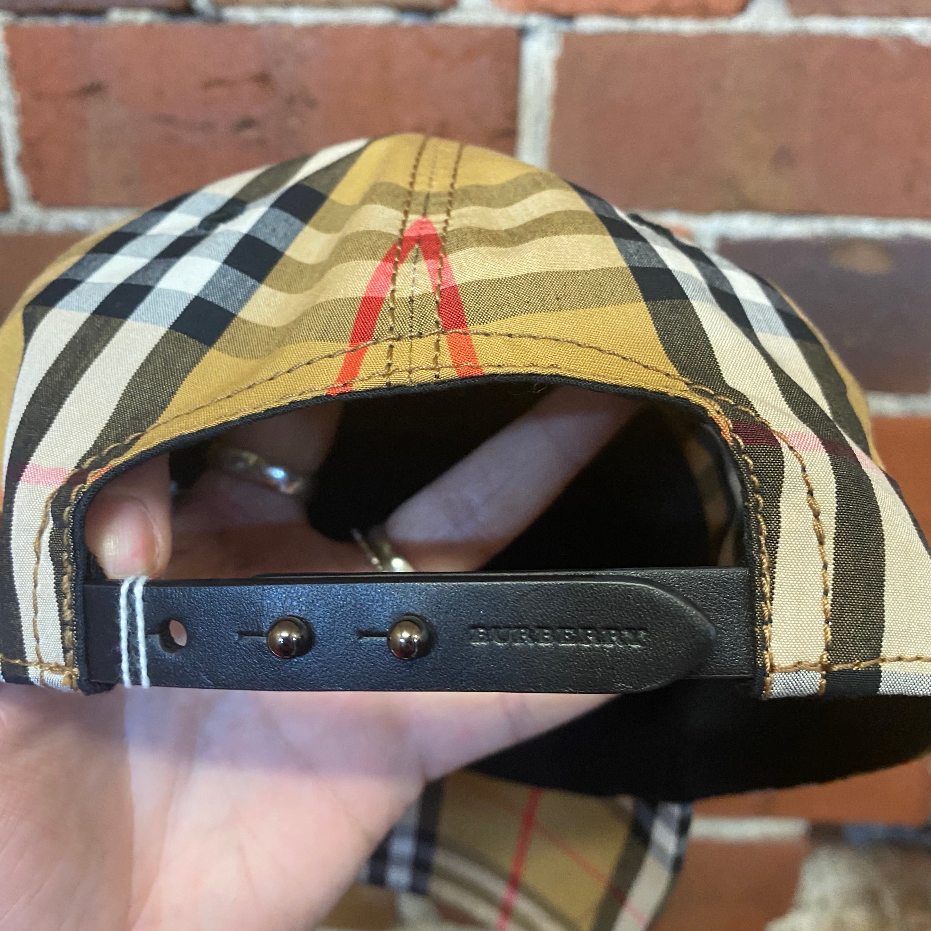 cap burberry