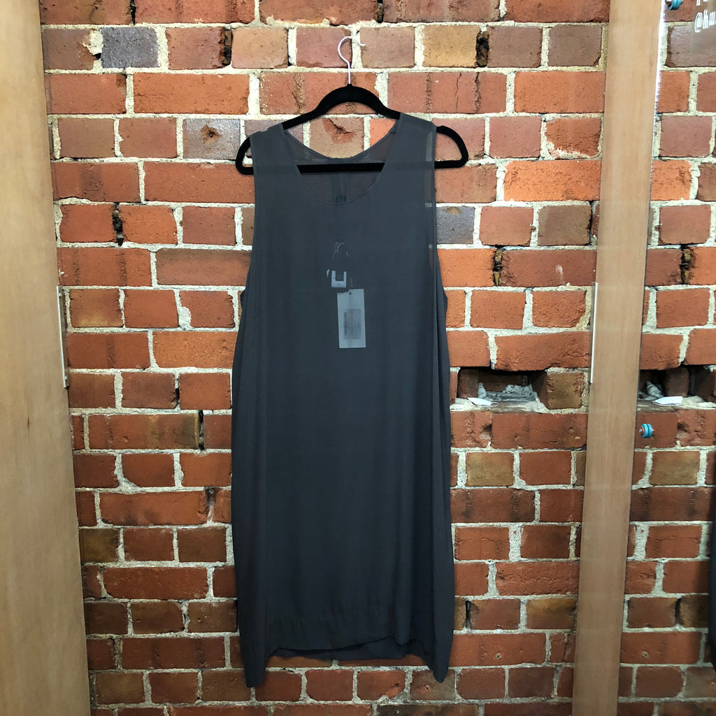 LELA JACOBS new silk slip dress L