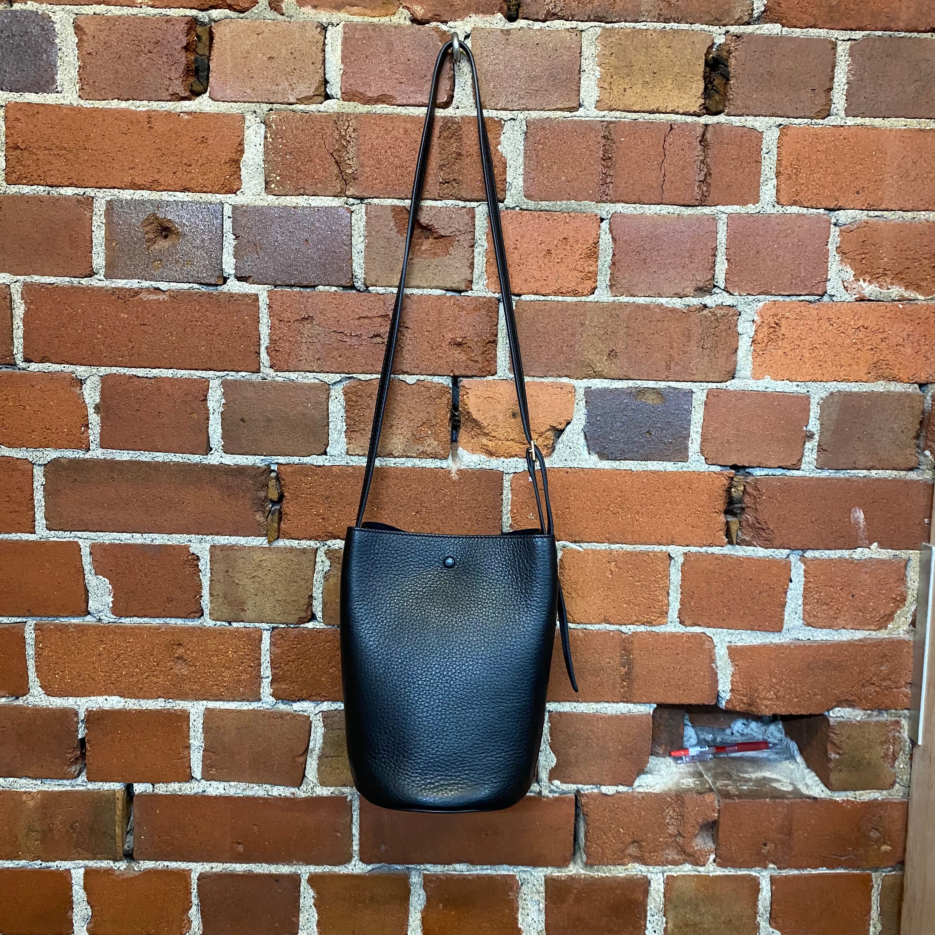 YU MEI leather handbag